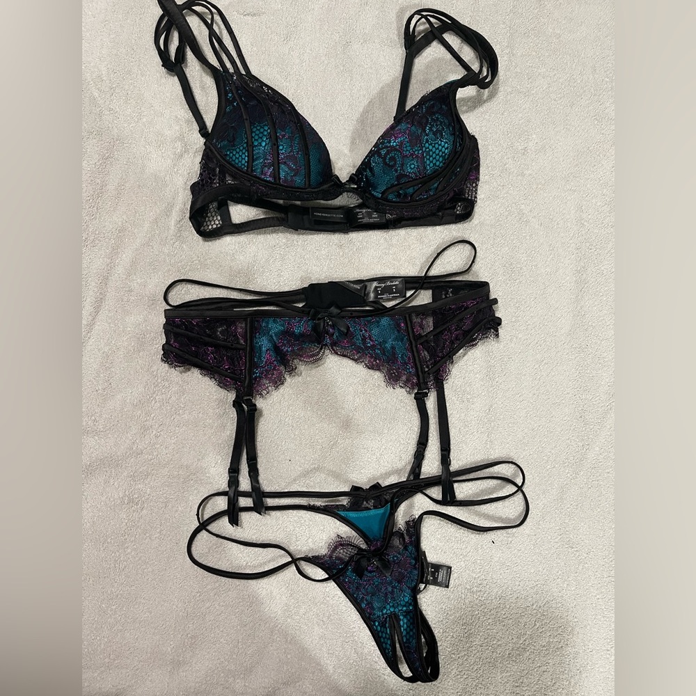 Honey Birdette Bianca full set